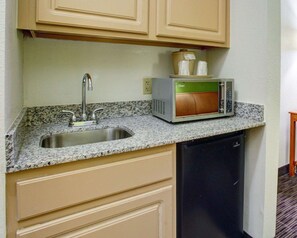 Suite, 2 Queen Beds, Non Smoking