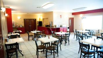 Free daily continental breakfast