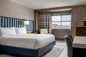 Room, 1 King Bed | Hypo-allergenic bedding, down comforters, in-room safe, desk