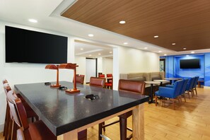 Exterior - Holiday Inn Express Hartford South - Rocky Hill by IHG (Rocky Hill)
