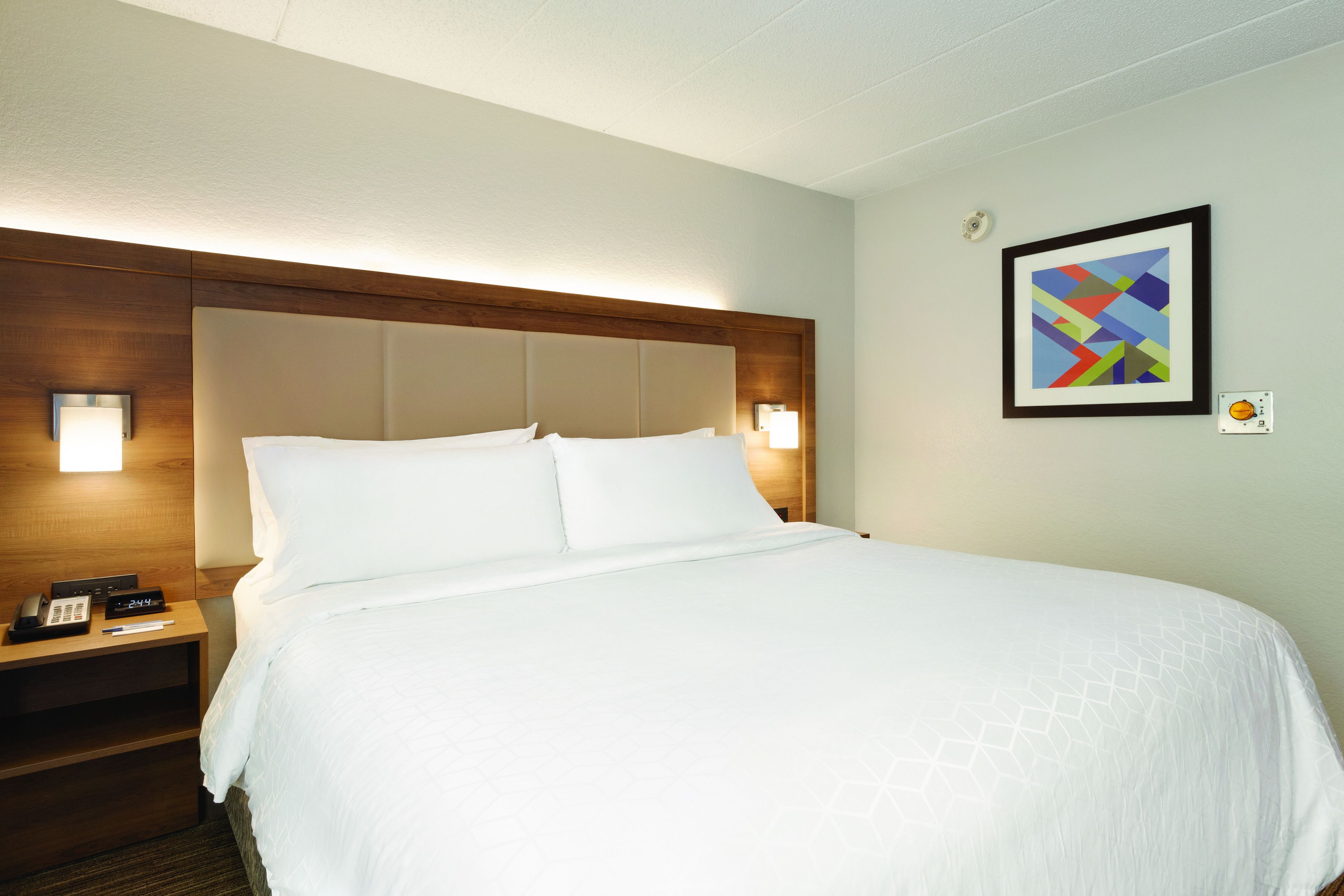 egyptian cotton sheets, premium bedding, down duvets, pillow-top beds