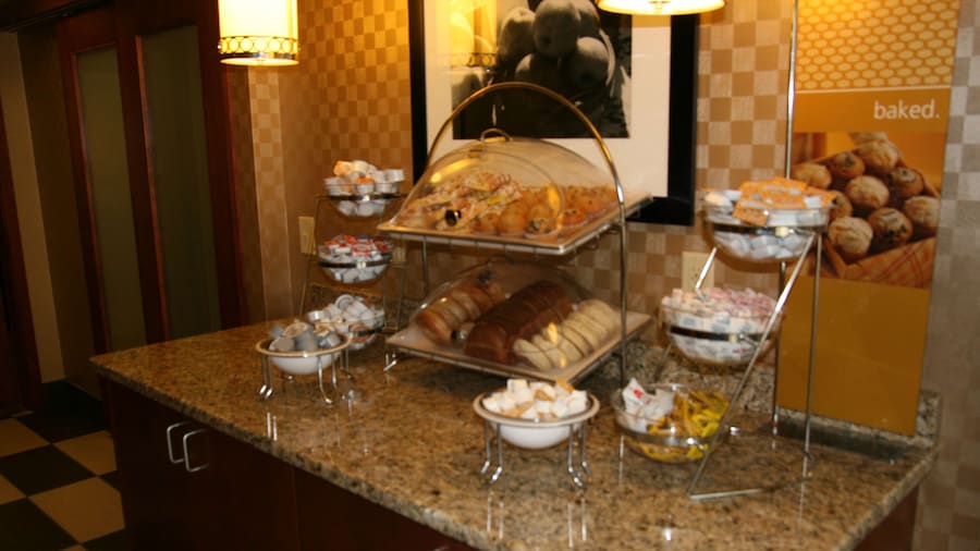 Hampton Inn Hillsville