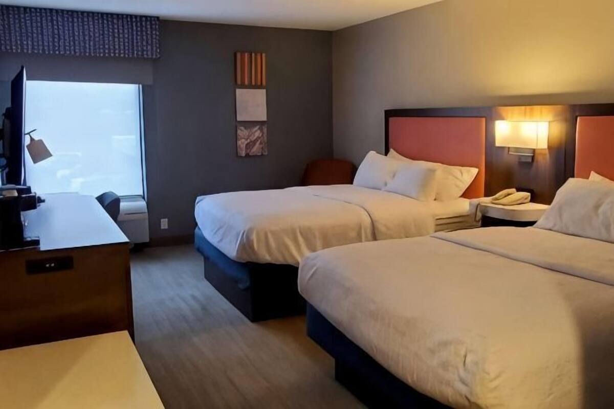 1 bedroom, hypo-allergenic bedding, in-room safe, individually decorated