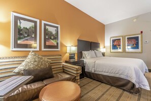 King Bed W Sofabed | Living area