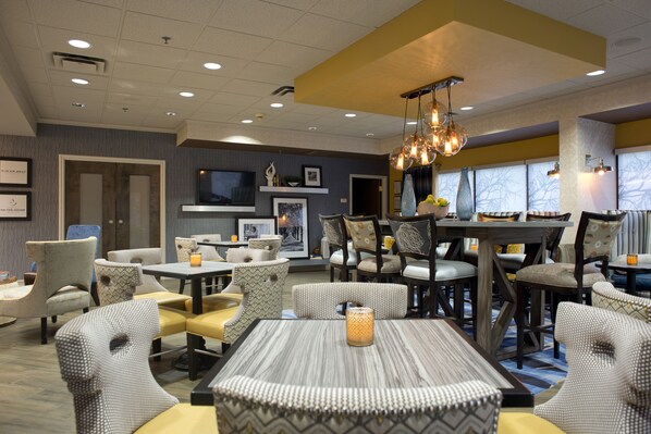 ロビーラウンジ