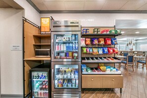 Snack bar - Hampton Inn Milledgeville (Milledgeville)