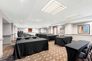 สถานที่จัดงานประชุม