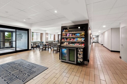 Hampton Inn Pennsville