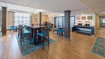 Free daily buffet breakfast
