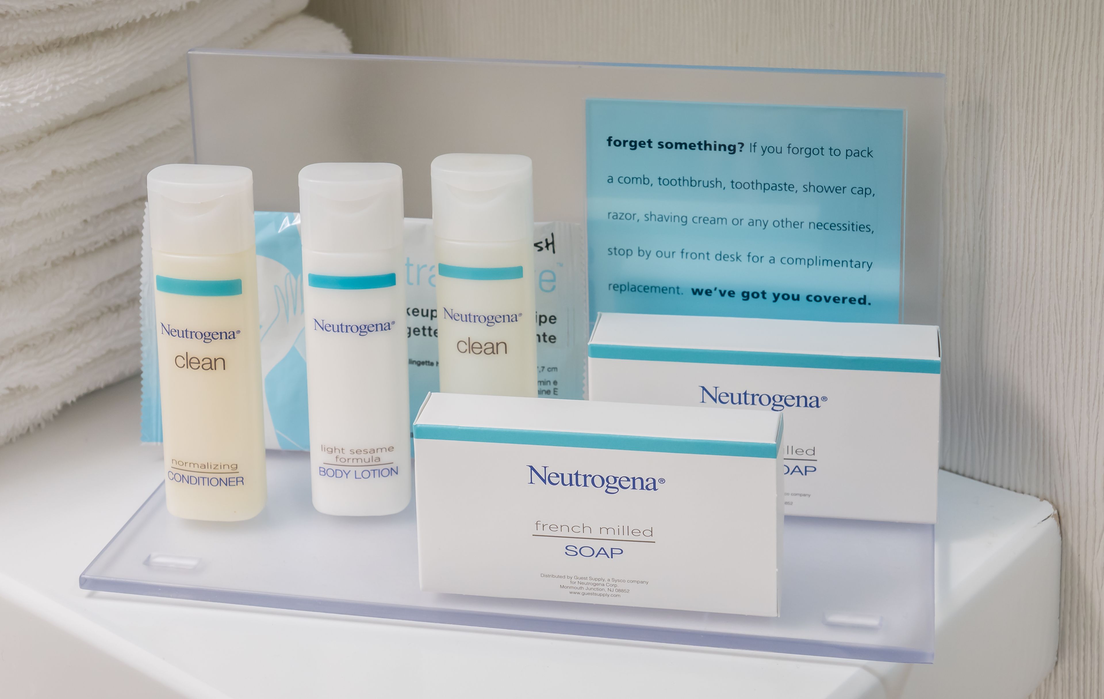 hydromassage showerhead, free toiletries, hair dryer, towels