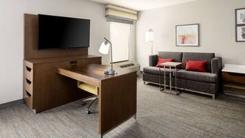 Premium bedding, in-room safe, desk, laptop workspace