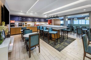 Petit déjeuner continental compris tous les jours