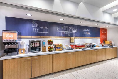 里士满中洛锡安收费公路欢朋酒店