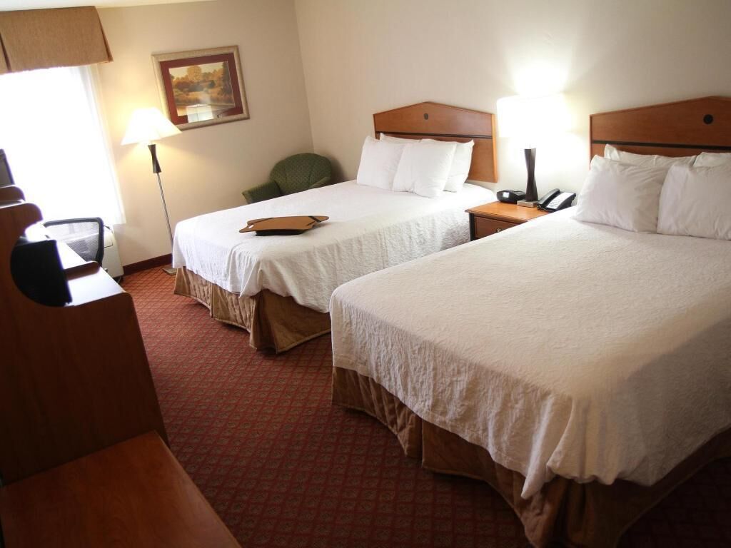 Schreibtisch, Bügeleisen/Bügelbrett, Zustellbetten, kostenloses WLAN