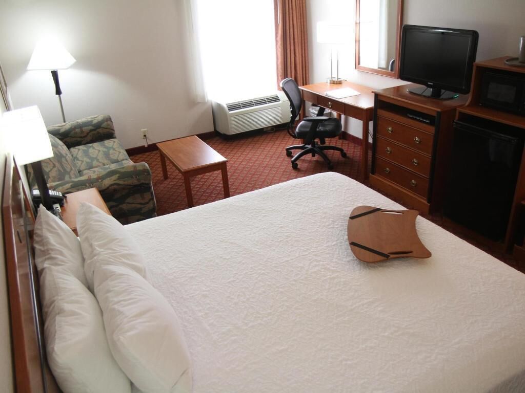 Schreibtisch, Bügeleisen/Bügelbrett, Zustellbetten, kostenloses WLAN