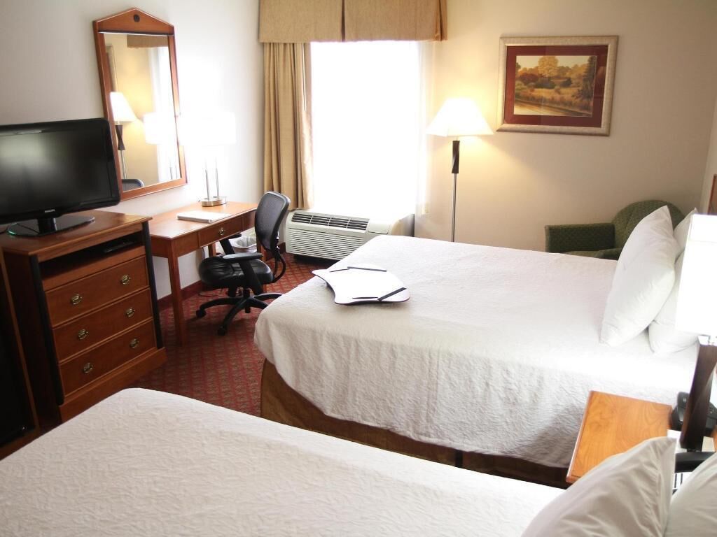 Schreibtisch, Bügeleisen/Bügelbrett, Zustellbetten, kostenloses WLAN