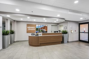 Reception - Hampton Inn Henderson (Henderson)