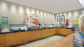 Café da manhã continental grátis todos os dias