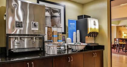 Hampton Inn Raleigh/Clayton I-40