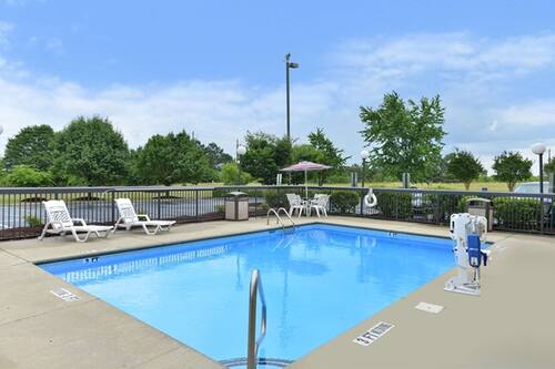 Seasonal outdoor pool