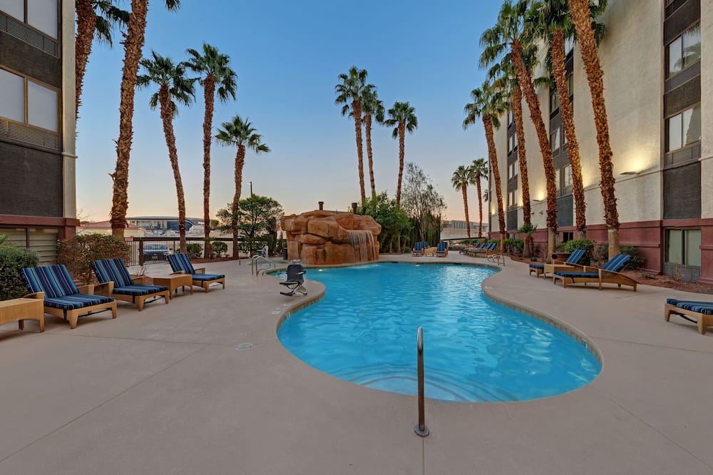 Hampton Inn Tropicana