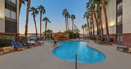 Hampton Inn Tropicana