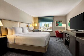 Hypoallergeen beddengoed, een kluis op de kamer, een bureau