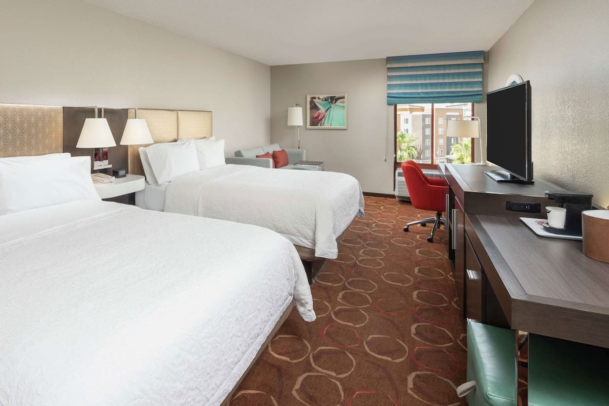 Hypo-allergenic bedding, in-room safe, desk, laptop workspace