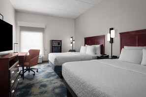 Premium bedding, pillow-top beds, blackout curtains, iron/ironing board - Hampton Inn Winfield/teays Valley (Hurricane)