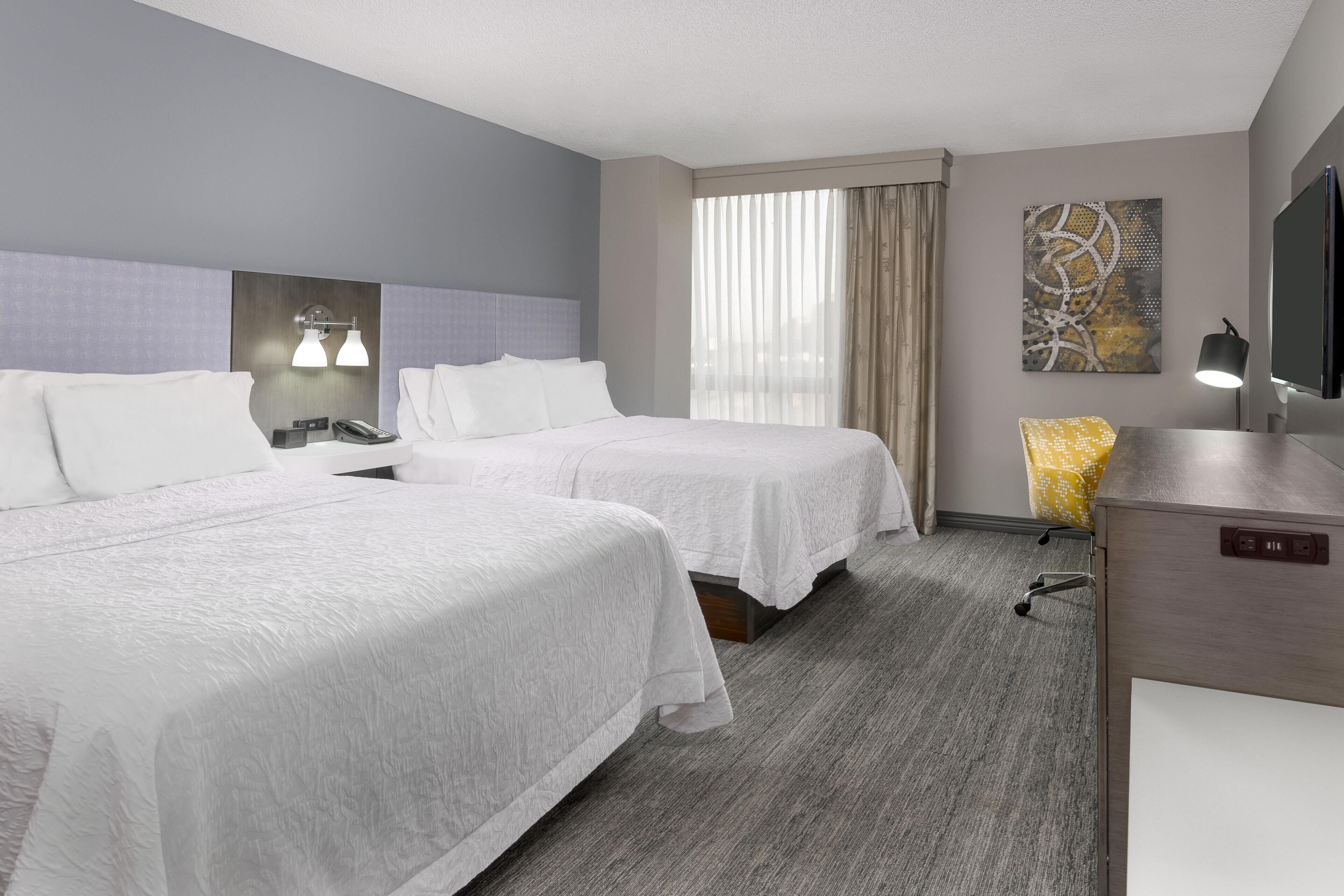 Premium bedding, in-room safe, desk, laptop workspace