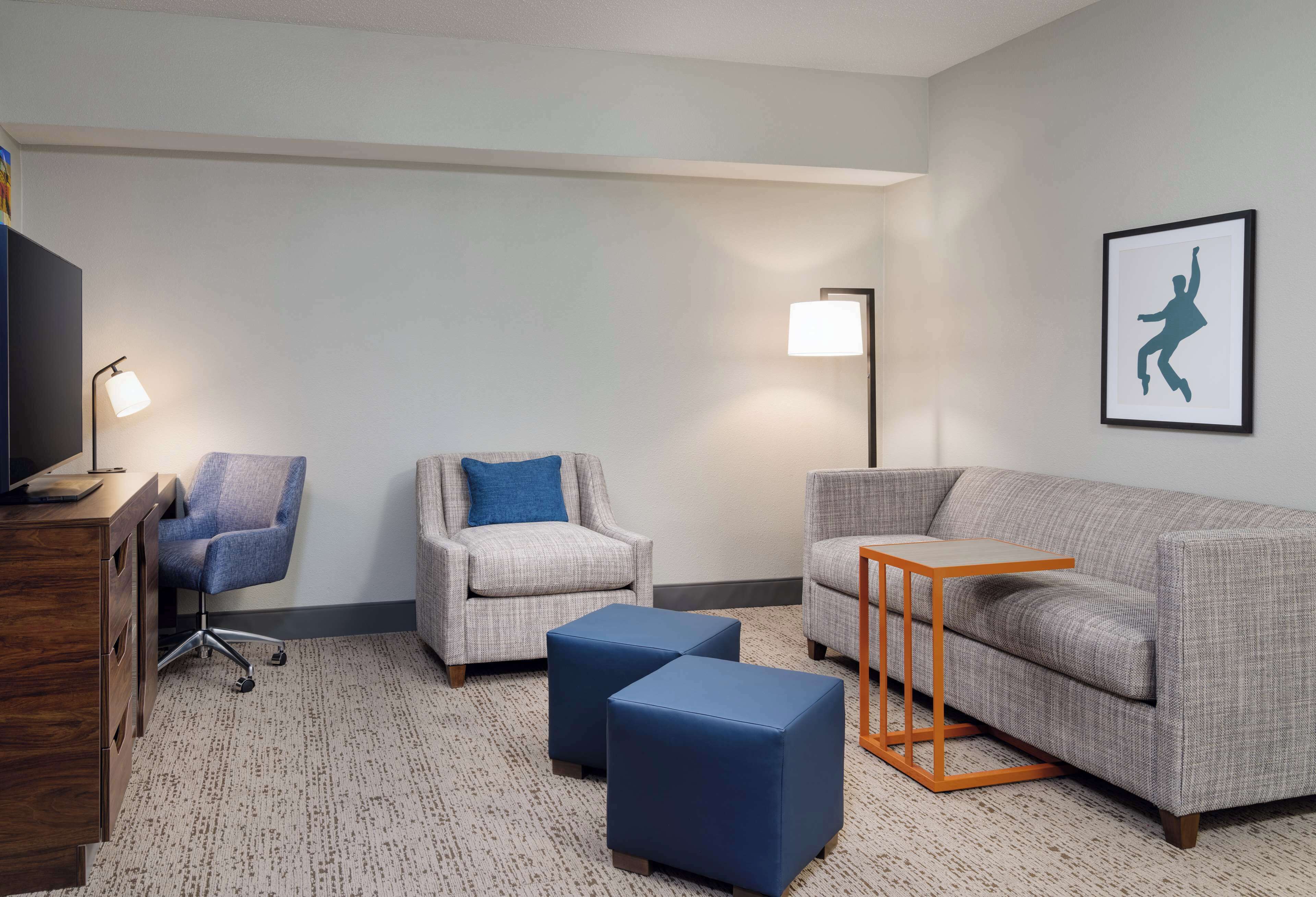 room, 1 king bed, refrigerator & microwave (wet bar) | living area | lcd tv, pay films