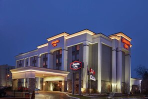 Exterior - Hampton Inn Niagara Falls (Niagara Falls)