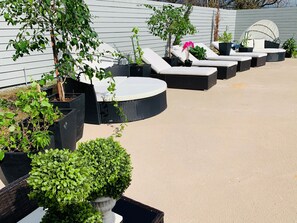 Sundeck