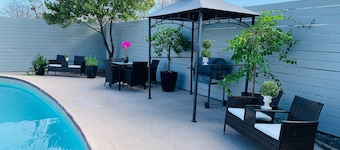 Stratus Suites - Boutique Hotel