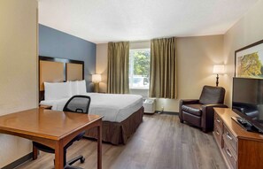 Desk, blackout curtains, iron/ironing board, free WiFi