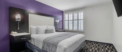 Chambre Standard, 1 très grand lit, non-fumeurs, réfrigérateur et four à micro-ondes | Literie de qualité supérieure, ameublement personnalisé