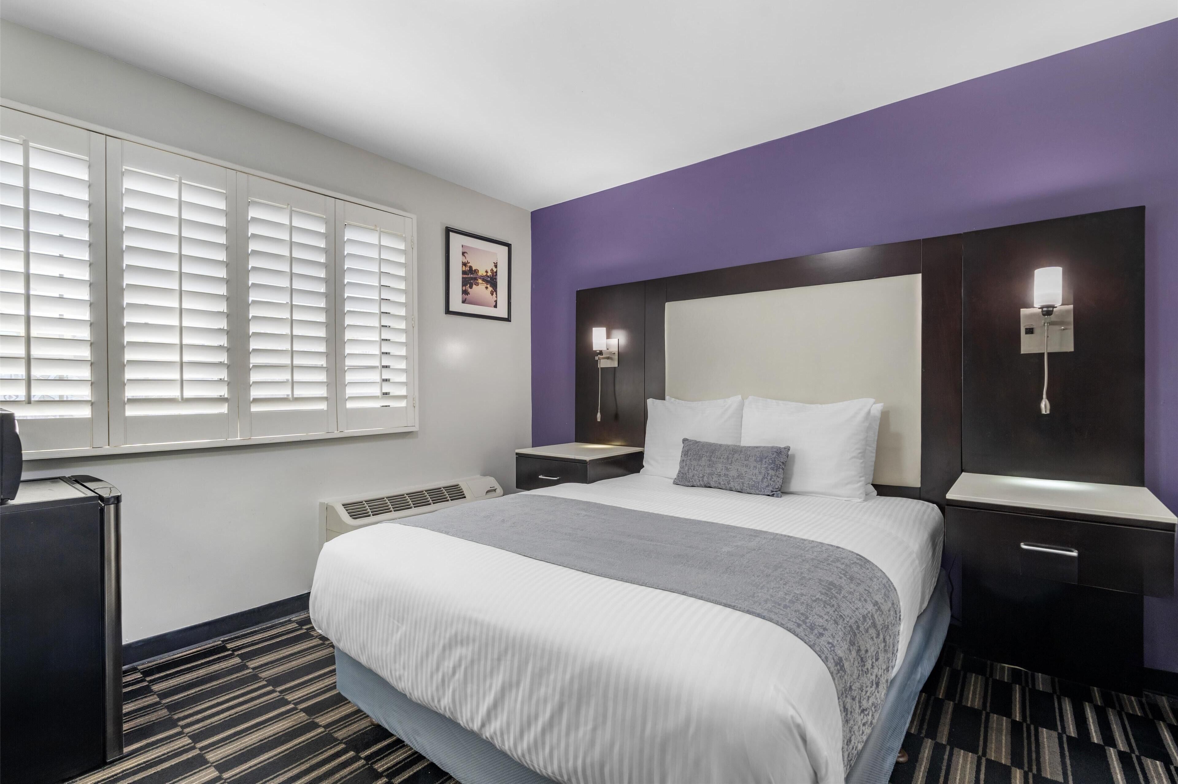 Ropa de cama de alta calidad y muebles diferentes 