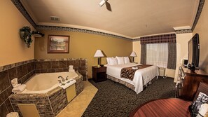 Superior Room | 1 bedroom, iron/ironing board, free WiFi
