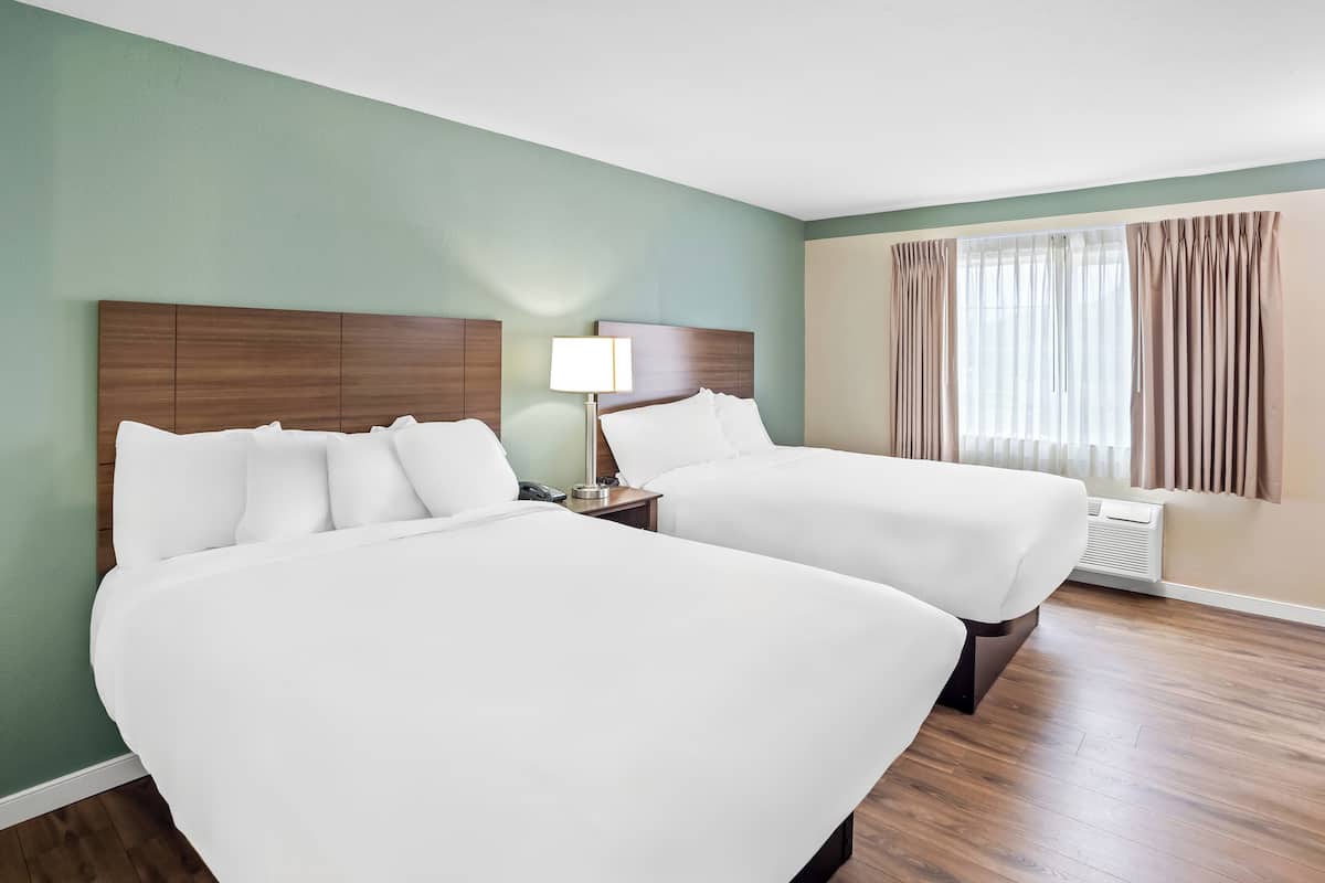 Desk, blackout drapes, iron/ironing board, free WiFi