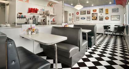 Travelodge by Wyndham Cheyenne