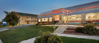 Travelodge by Wyndham Cheyenne