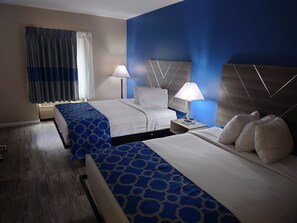 Egyptian cotton sheets, premium bedding, pillowtop beds, desk