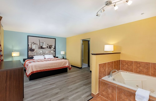 Super 8 by Wyndham Eddyville/Kuttawa