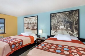 Desk, soundproofing, iron/ironing board, free WiFi - Super 8 by Wyndham Eddyville/Kuttawa (Eddyville)