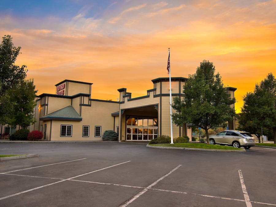 Fassade der Unterkunft – Abend/Nacht