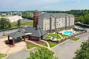 Exterior - La Quinta Inn & Suites by Wyndham Greensboro NC (Greensboro)