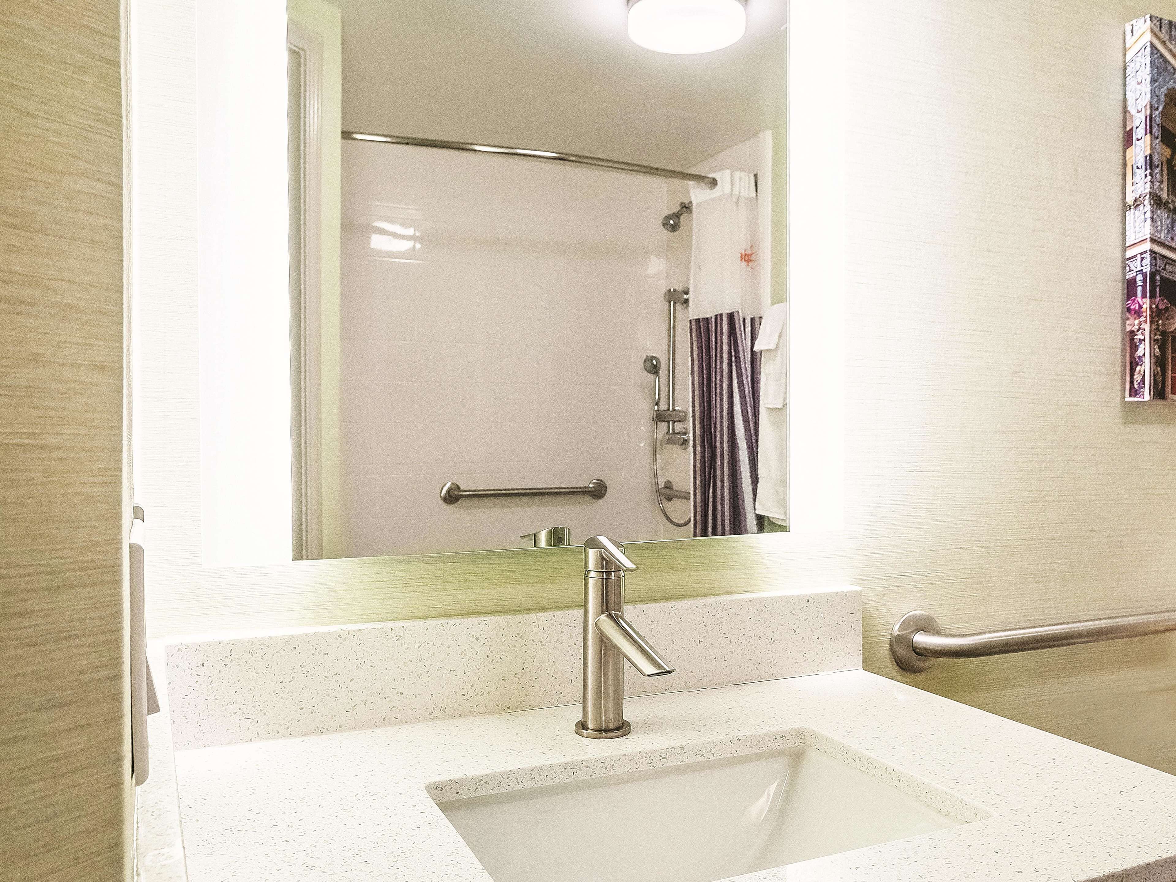 Foto - La Quinta Inn & Suites by Wyndham New Orleans Downtown