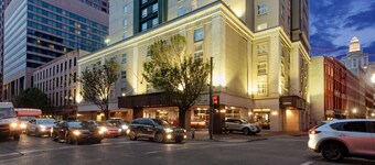 La Quinta Inn & Suites by Wyndham New Orleans Downtown