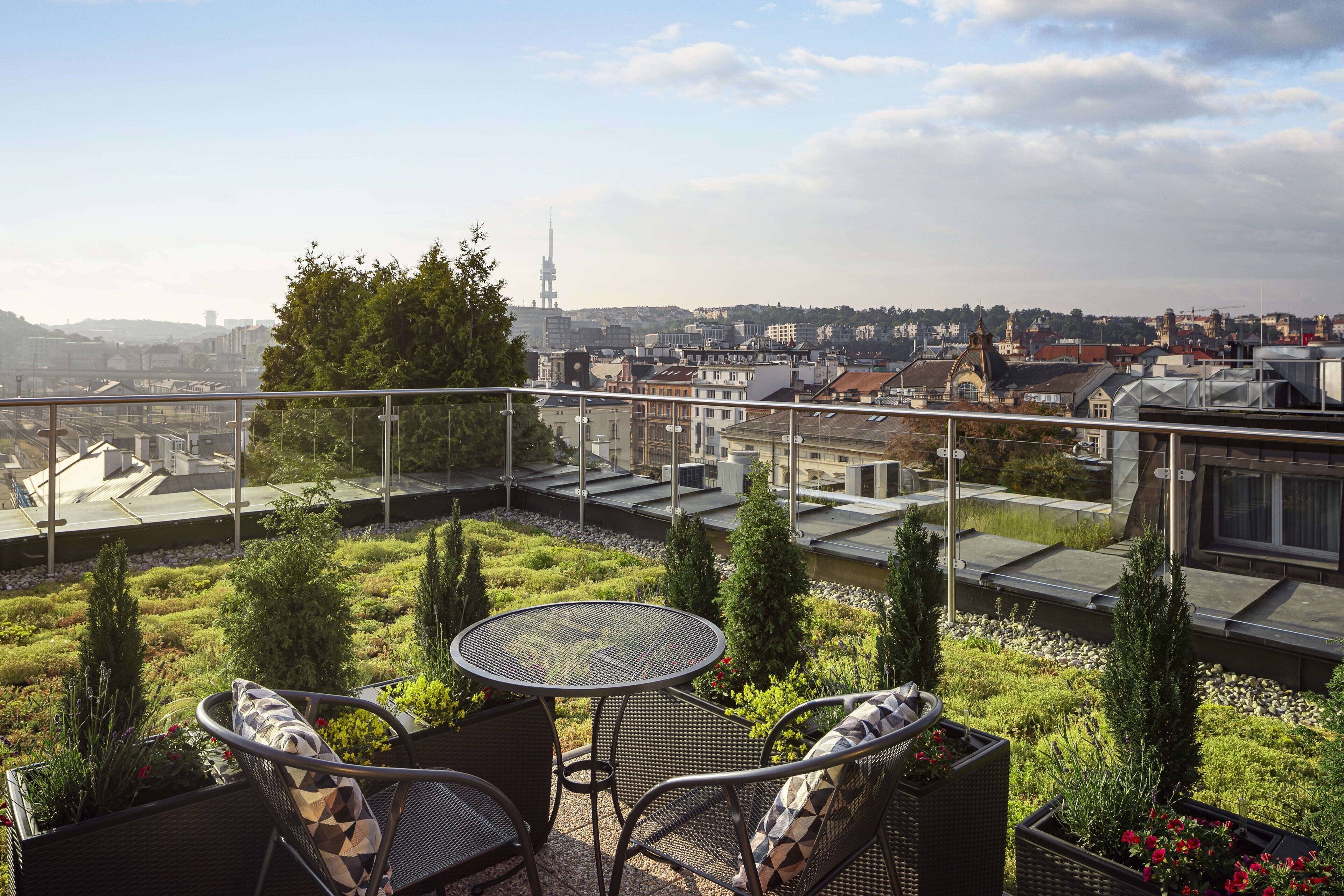 club suite, 1 bedroom, smoking, balcony | 1 bedroom, premium bedding, minibar, in-room safe