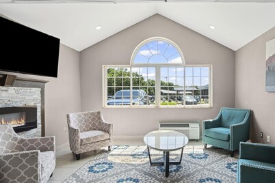 Sonesta Essential Hotels Blue Springs